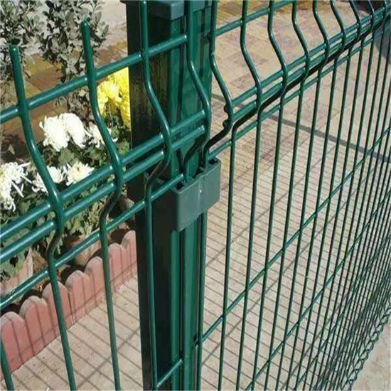 green welded wire fence with fittings