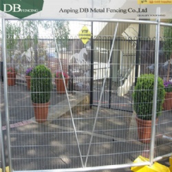 Portable Fencing Panels OD32mm Infilled Mesh 4.0 x 60 x 150mm for Melbourne Market