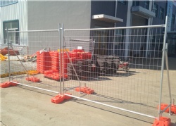 Temporary Fencing Barrier with HDPE Base Around Building Site